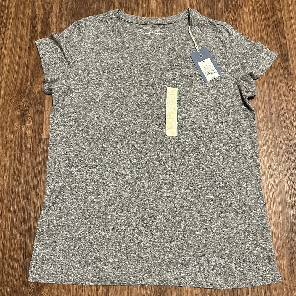 Universal Thread Gray T-Shirt NWT